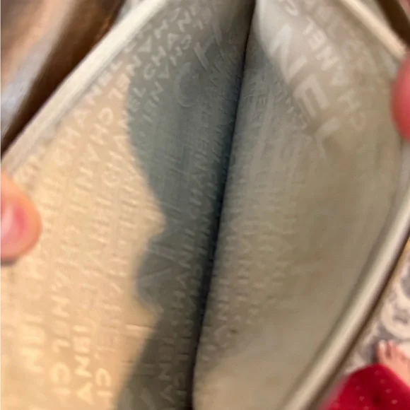 CHANEL Quilted Metallic Leather Wallet - Picture 4 of 5